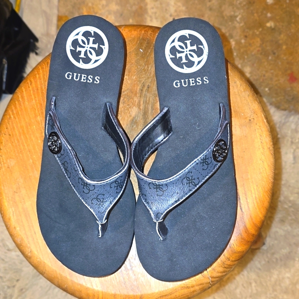 Women's Guess Sarraly Eva Logo Wedge Sandals Size 8M
